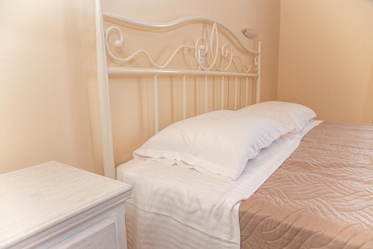 Kapetanios Apartments Агиос Стефанос Экстерьер фото